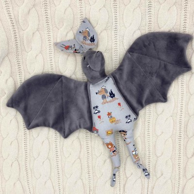Violetta_GrauPiraten